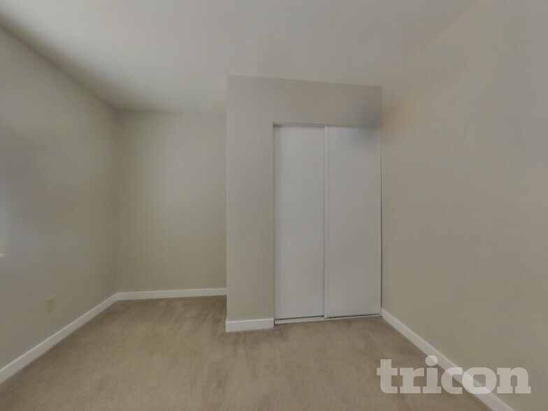 Building Photo - 601 Jeelu Way