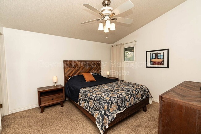 Building Photo - 3443 Lockwood Dr