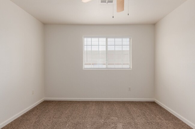 Building Photo - NEW APPLIANCES!  EXCELLENT CONDO IN GATED COMMUNITY LOCATED NORTHEAST OF LAS VEGAS*HCVP CONSIDERED!!