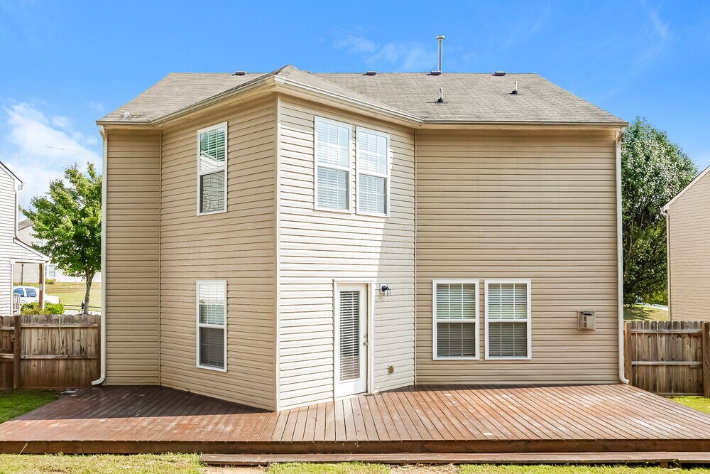 Building Photo - 1131 Rainier Ln
