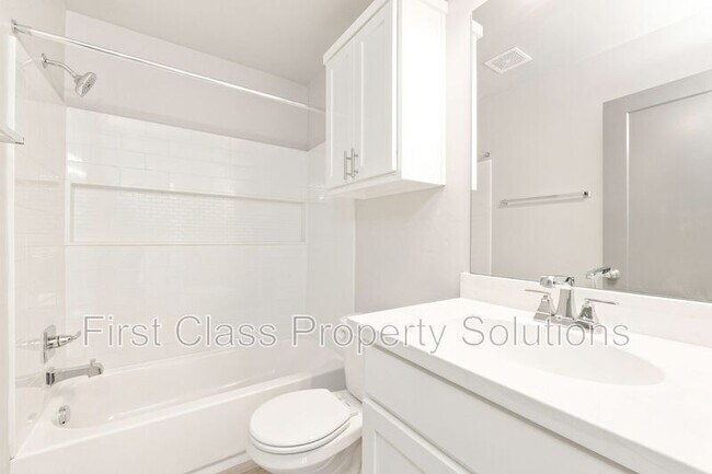 Building Photo - 13500 Watson Dr