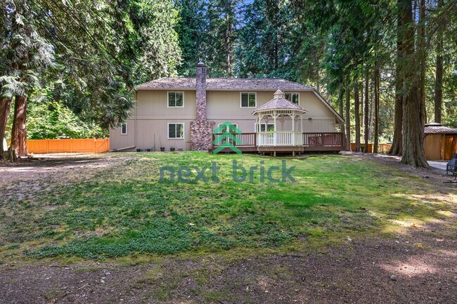 Building Photo - Spacious 5-Bedroom Haven with 3 Full Baths in Redmond – Your Dream Home Awaits!