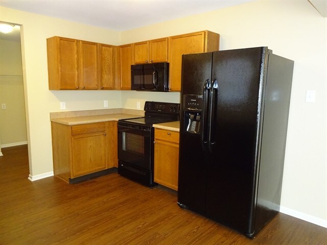 Building Photo - 3345 Grove Berry Ln