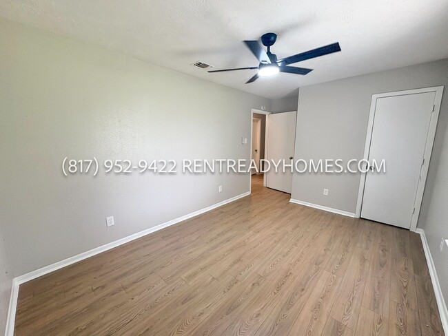 Building Photo - 2524 Pinon Ct