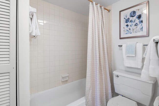 Building Photo - 100 Severn Ave