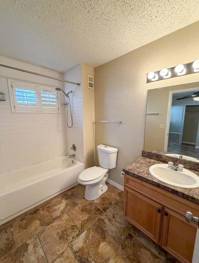 Building Photo - Windsor Park #311