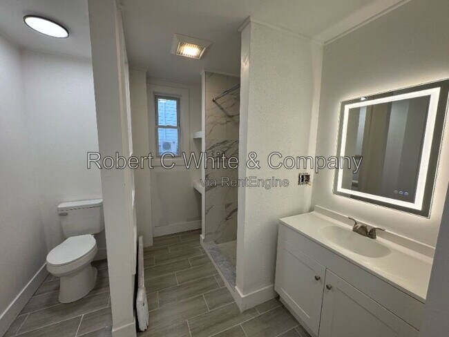 Building Photo - 16 Spaulding St