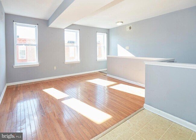 Building Photo - 762 Carroll St