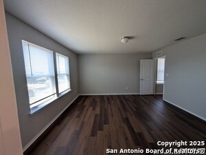Building Photo - 10330 Gibbons Creek