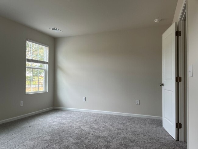 Building Photo - Brand New 3/3 Townhome Available Now!
