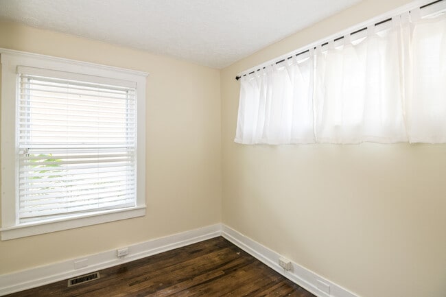 Building Photo - 221 E Mosley St