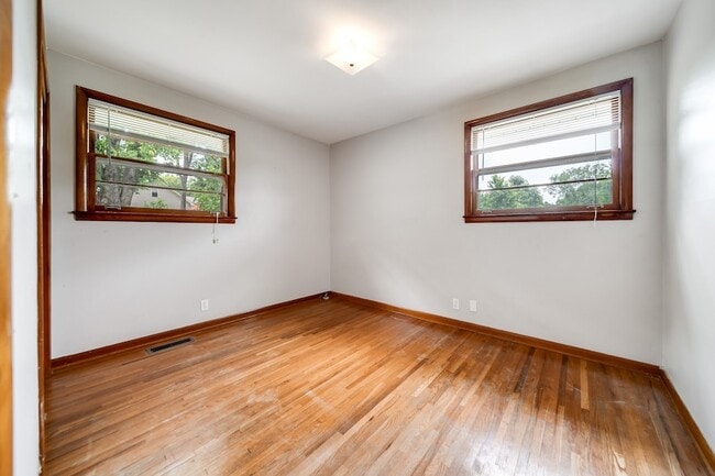 Building Photo - 411 Westchester Dr