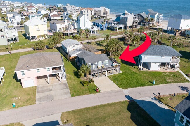 Building Photo - 4211 Surf Dr
