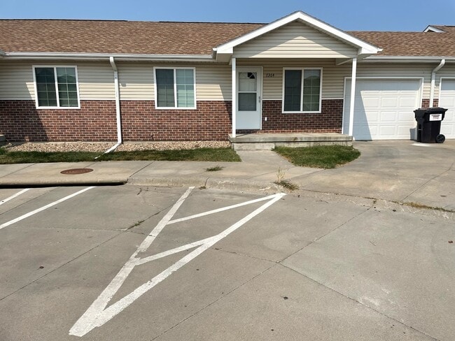 Building Photo - 7364 Mercy Ln