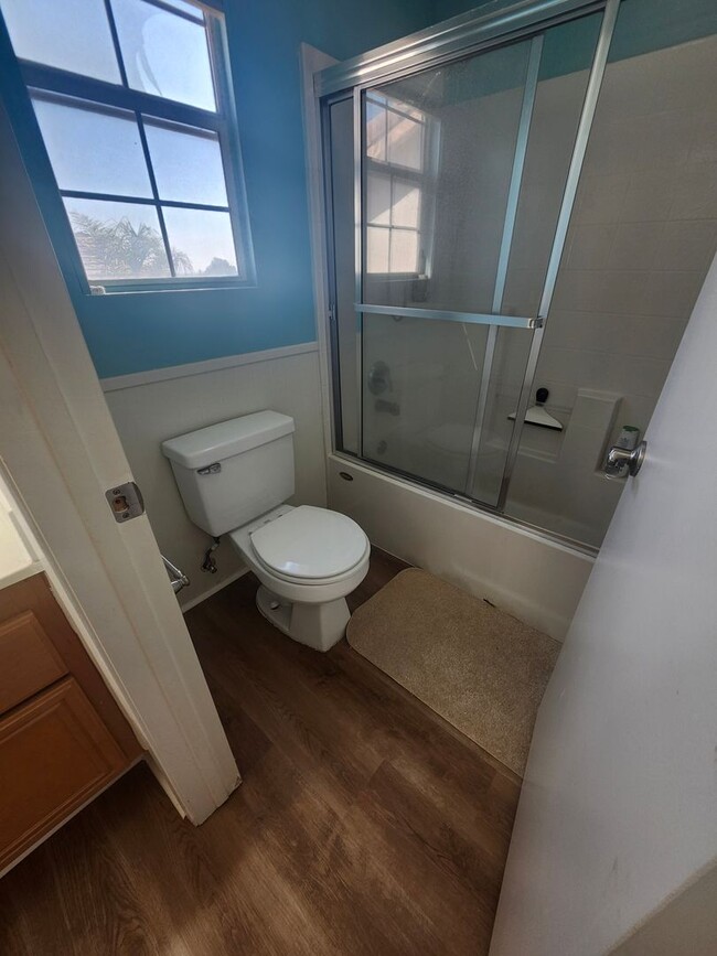 Building Photo - Beautiful two-story in Hunter's Ridge
