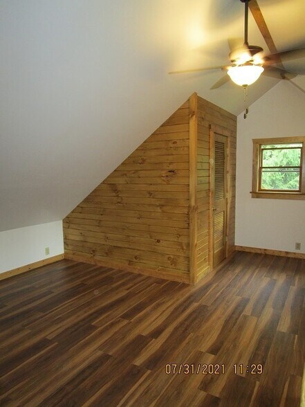 Upper Loft-Cedar Lined Closet - E10540 E Salem Ridge Rd