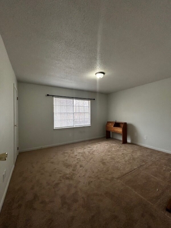 Building Photo - 1829 Tall Pines Cir