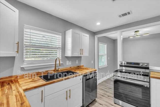 Building Photo - 2514 Florida Ave