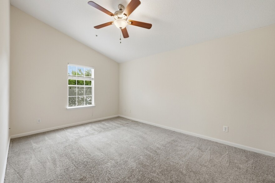 Building Photo - 575 Oakleaf Plantation Pky
