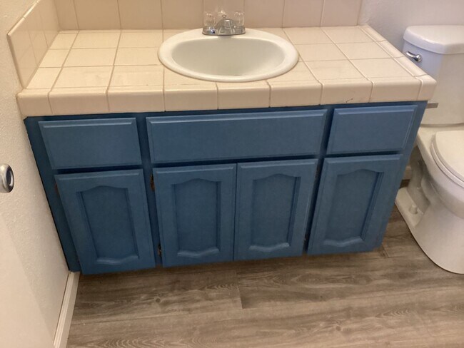 Building Photo - 16385 N D St