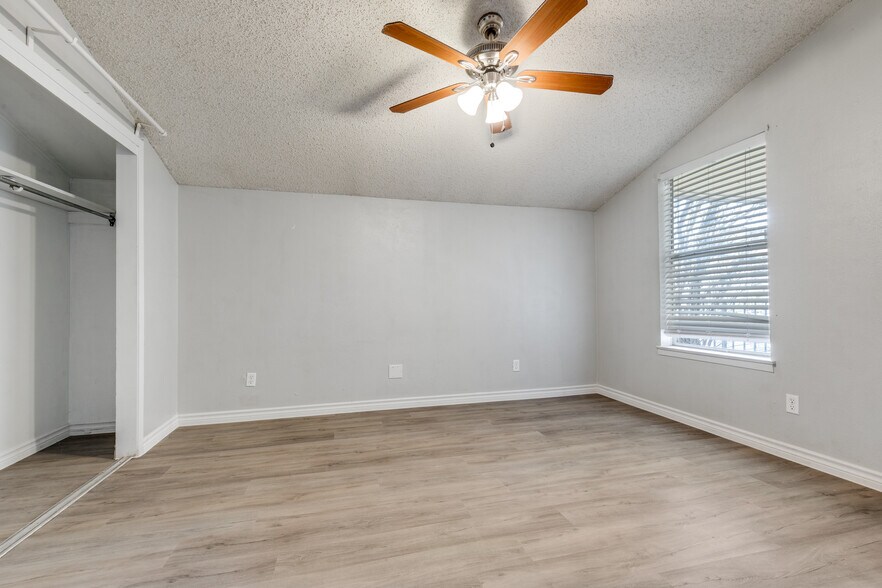 Building Photo - 12818 Midway Rd