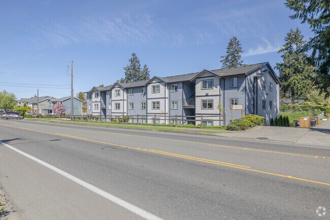 Building Photo - 3903 S Tyler St