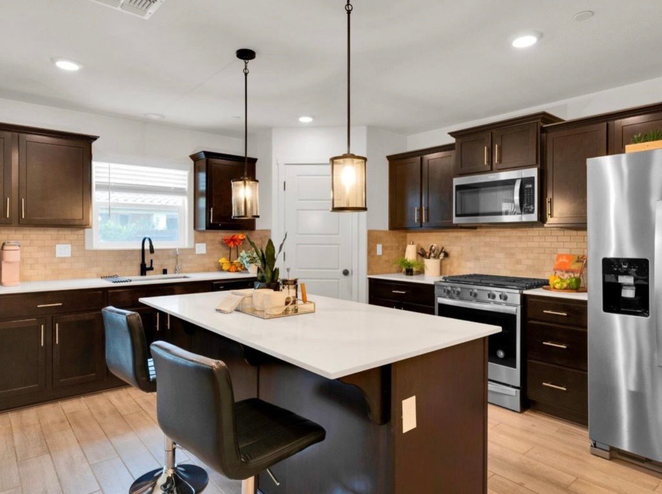 Building Photo - 1672 Thistle Ln