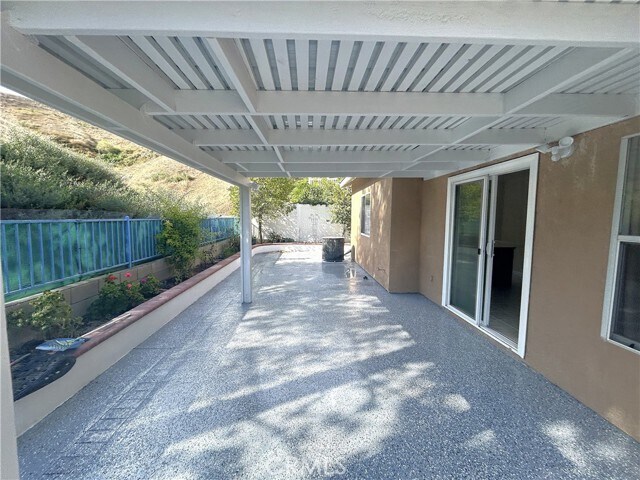 Building Photo - 16391 Misty Hill Dr