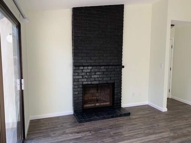 Building Photo - 2055 Sierra Rd