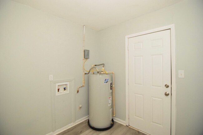 Building Photo - 3613 Alene Cir
