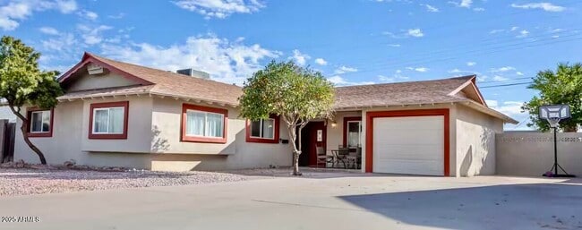 Primary Photo - 8447 E Sheridan St
