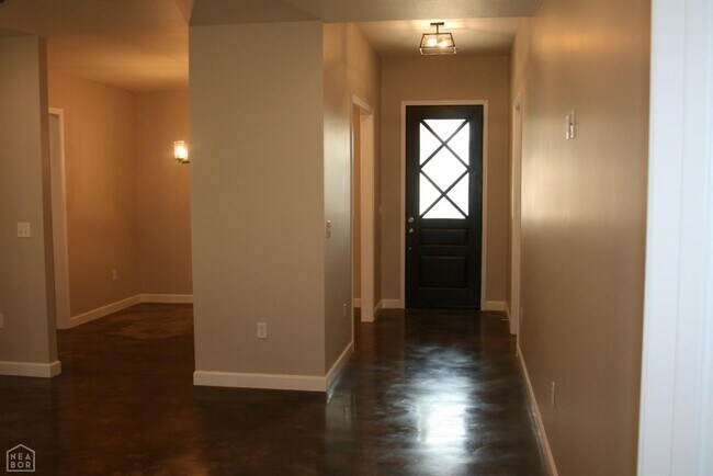 Building Photo - 3 Bedroom, 2 Bath in Nettleton! MAY 2025 MOVE IN