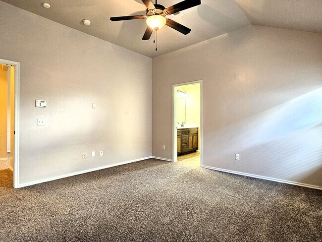 Building Photo - EVERYTHING YOU WANT IN A HOME! $500 OFF FI...