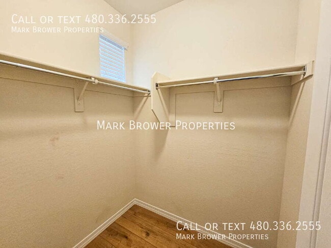 Building Photo - 3345 E Indigo St