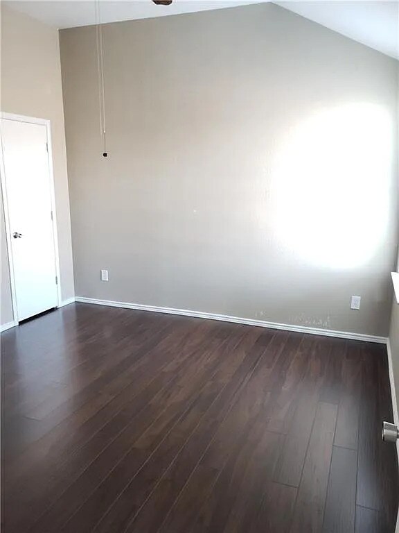 Building Photo - 1411 Cardinal Way