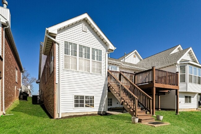 Building Photo - 8914 Hilltop Manor Dr