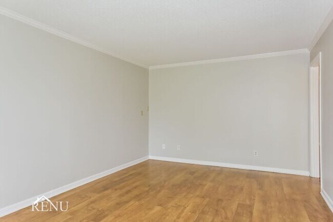 Building Photo - 3315 Walton Ln