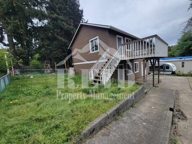 Building Photo - Centrally Located Bremerton Home With Partial View of Sinclair Inlet from Deck
