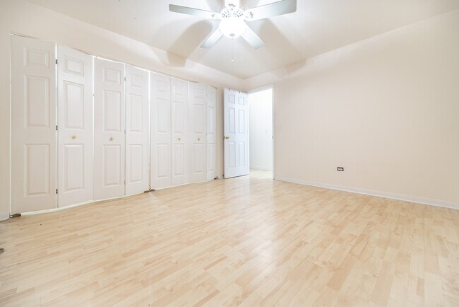 Building Photo - 2226 S Goebbert Rd