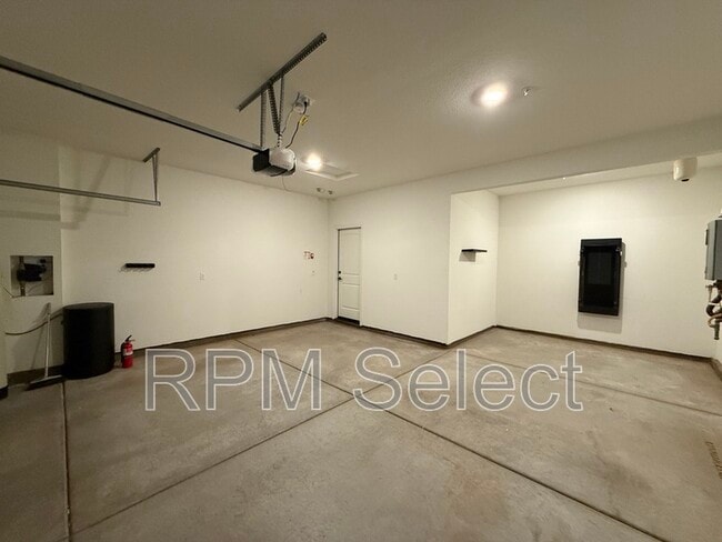 Building Photo - 9672 Tangelo Cir