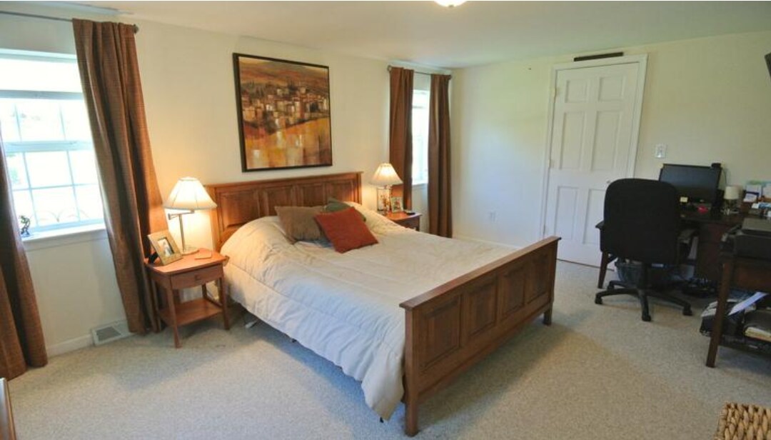 Building Photo - 2255 Engle Rd