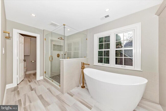 Building Photo - 9723 Beman Woods Way