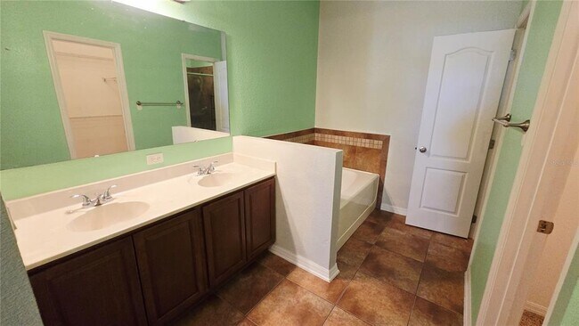 Building Photo - 2817 Moonstone Bend