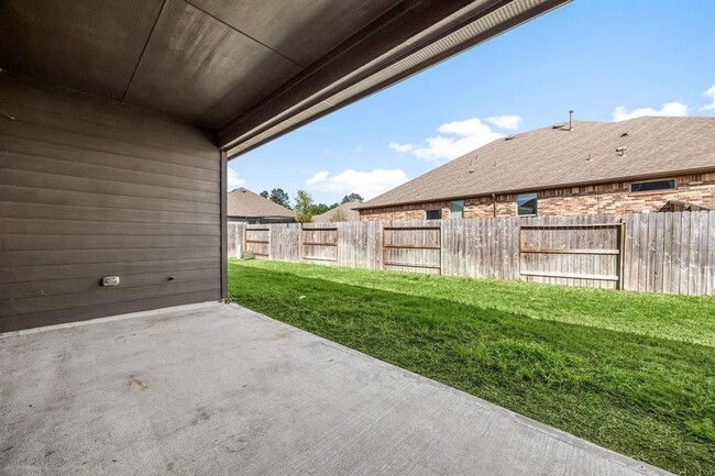 Building Photo - 31214 Gullwing Manor Dr