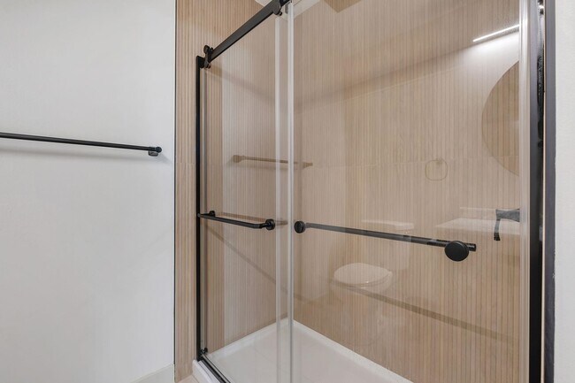 Building Photo - 1552 Cinnamon Bear Cir