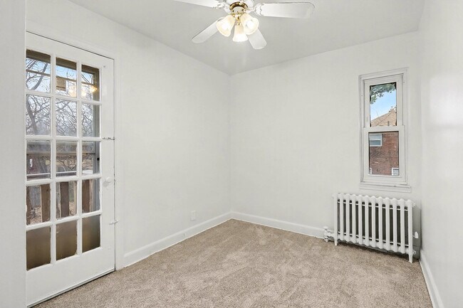 Building Photo - Detroit - Morningside