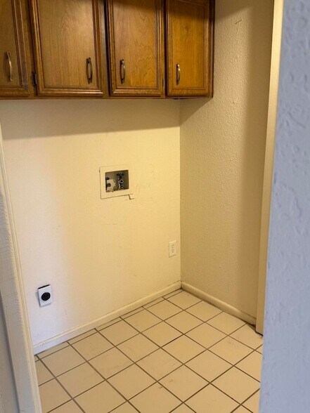 Building Photo - 7203 Memphis Ave