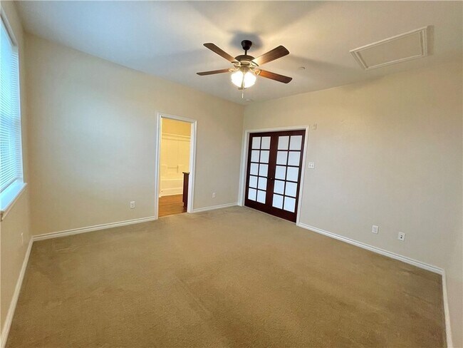 Building Photo - 1915 Dartmouth St