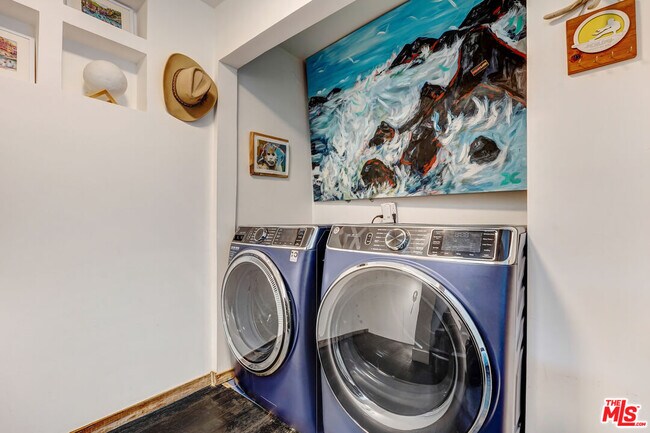 Building Photo - 29231 Heathercliff Rd