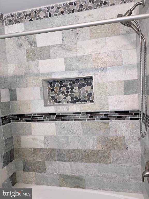 Building Photo - 413 Ruby Rd